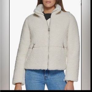 Barely worn clean and so comfy. So in right now